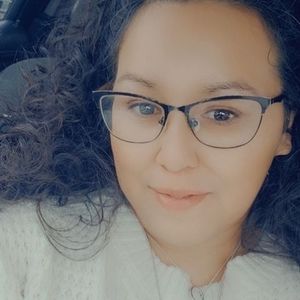 Meet your Posher, Sandy